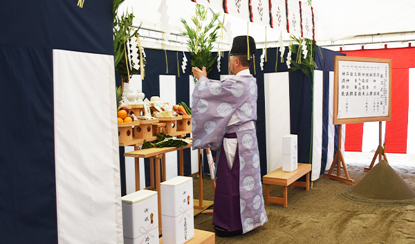 工事の無事を祈願して行われた神事